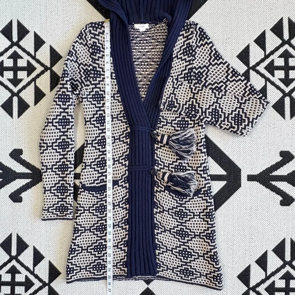Fiets Voor2 Wool Blend Hooded Tassel Cardigan Sweater in Navy Beige Medium